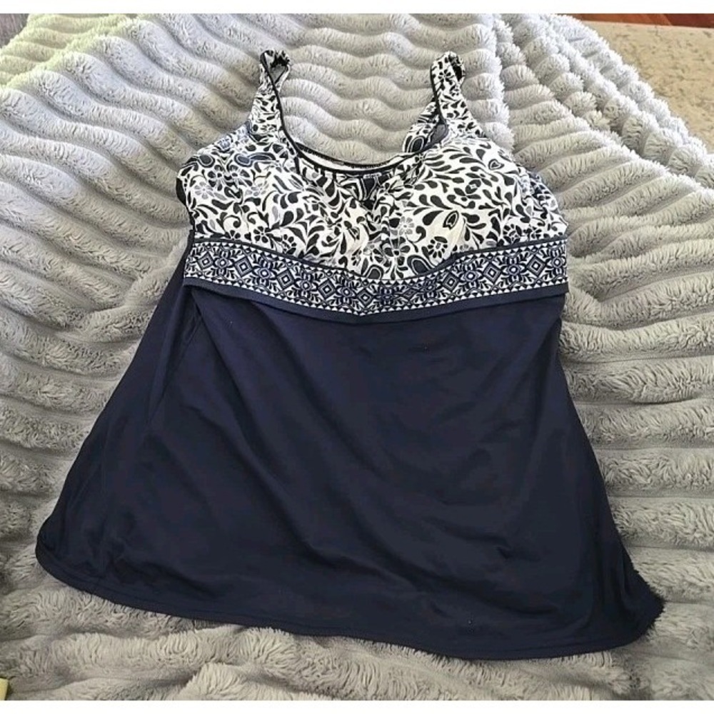 Womens LANDS' END-blue/white floral nylon tankini top underwire-size 8 EUC!!